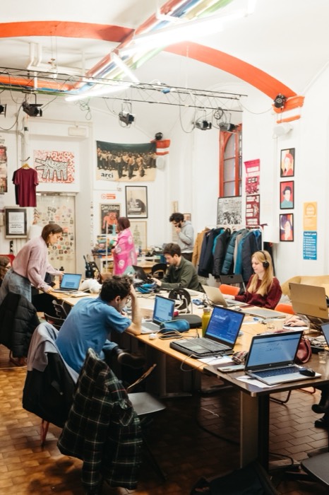 Coworking del mattino a un ritrovo